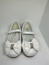 Load image into Gallery viewer, Elegant 3D Organza and Rhinestone Bow Ballerina Shoe