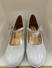 Load image into Gallery viewer, Rhinestone-Embellished Bow-Adorned Strap Kitten Shoes