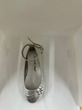 Load image into Gallery viewer, Asymmetrical 3D Flower Ankle Strap Ballerina Shoes
