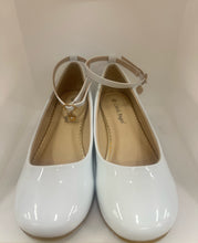 Load image into Gallery viewer, Crystal Heart Charm Ankle Strap Shoes