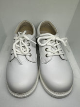 Load image into Gallery viewer, Round Toe Lace-Up Shoes
