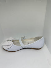 Load image into Gallery viewer, 3D Organza and Rhinestones Bow Ballerina Shoe
