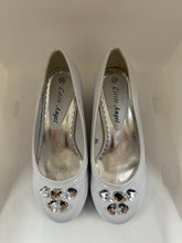 Load image into Gallery viewer, Crystal Hearts Wedge Shoes
