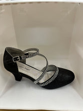 Load image into Gallery viewer, Glittery Crystal Cross-Strap Shoes
