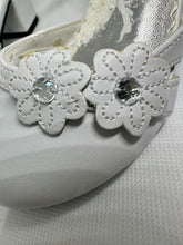 Load image into Gallery viewer, 3D Double Flower with Crystal Ankle Strap Block Shoes