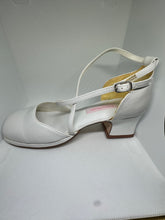 Load image into Gallery viewer, Strappy Square Toe Block Shoes