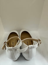 Load image into Gallery viewer, Crystal Heart Charm Ankle Strap Shoes