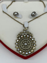 Load image into Gallery viewer, Pearl + Pavé Set