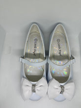 Load image into Gallery viewer, 3D Organza and Rhinestones Bow Ballerina Shoe
