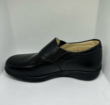Load image into Gallery viewer, Square Stitch Tip Slip-On Leather Shoes
