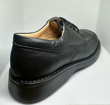 Load image into Gallery viewer, Classic Square Toe Lace-Up Oxford Leather Shoes
