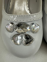 Load image into Gallery viewer, Crystal Hearts Wedge Shoes
