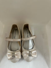Load image into Gallery viewer, Pearlescent Bow &amp; Crystal Ballerina Shoes
