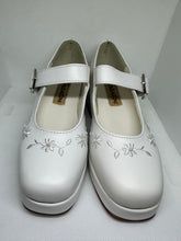 Load image into Gallery viewer, Flower Embroidered &amp; Pearl Accent Mary Jane Chunky Shoes
