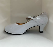 Load image into Gallery viewer, Rhinestone-Embellished Bow-Adorned Strap Kitten Shoes
