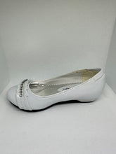 Load image into Gallery viewer, Rhinestone Adorned Pleated Ribbon Block Shoes

