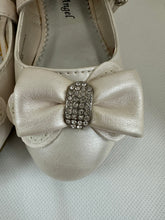 Load image into Gallery viewer, Pearlescent Bow &amp; Crystal Ballerina Shoes
