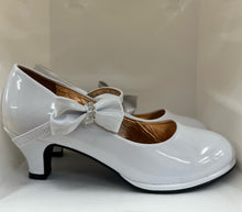Load image into Gallery viewer, Rhinestone-Embellished Bow-Adorned Strap Kitten Shoes
