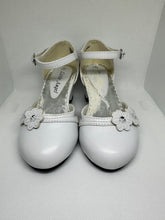 Load image into Gallery viewer, 3D Double Flower with Crystal Ankle Strap Block Shoes
