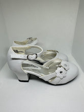 Load image into Gallery viewer, 3D Double Flower with Crystal Ankle Strap Block Shoes
