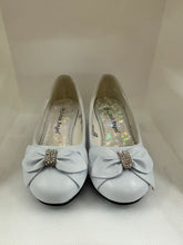 Load image into Gallery viewer, Bow with Crystal Accent Wedge Shoes
