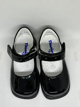 Load image into Gallery viewer, Cutout Hearts Square Toe Mary Jane Shoes

