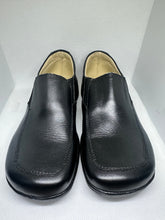 Load image into Gallery viewer, Square Stitch Tip Slip-On Leather Shoes
