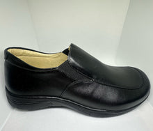 Load image into Gallery viewer, Square Stitch Tip Slip-On Leather Shoes
