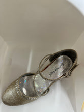Load image into Gallery viewer, Glittery Crystal Cross-Strap Shoes
