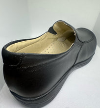 Load image into Gallery viewer, Square Stitch Tip Slip-On Leather Shoes
