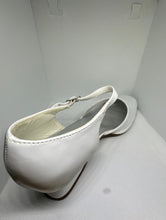 Load image into Gallery viewer, Diamond Stitch + Crystal Square Toe Block Shoes
