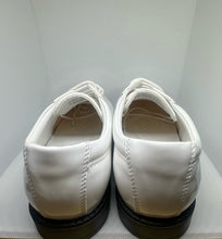 Load image into Gallery viewer, Classic Oxford Lace-Up Shoes
