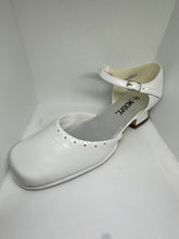 Load image into Gallery viewer, Diamond Stitch + Crystal Square Toe Block Shoes
